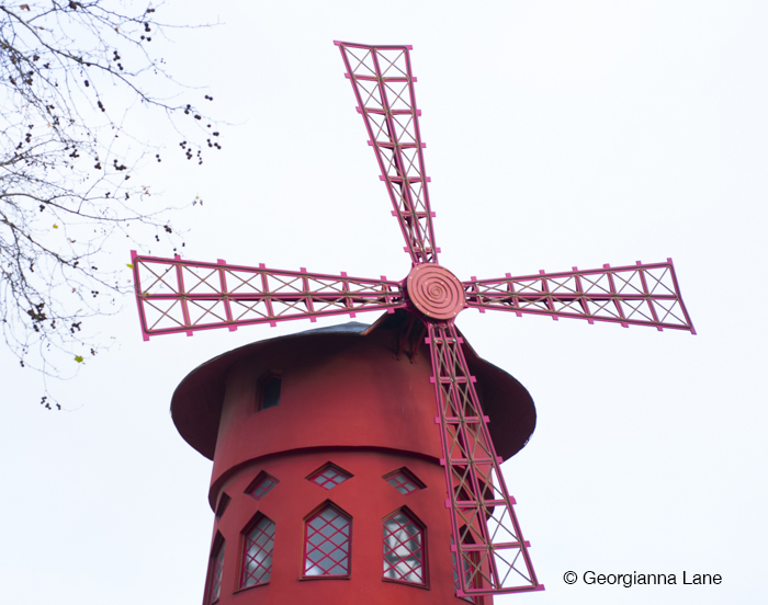 Well, when you are staying in Montmartre, you just have to go to the Moulin Rouge!